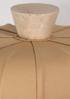 Andorra Tischleuchte 2.0 | Romano Beige Travertin, Golden Ochre Baumwollschirm